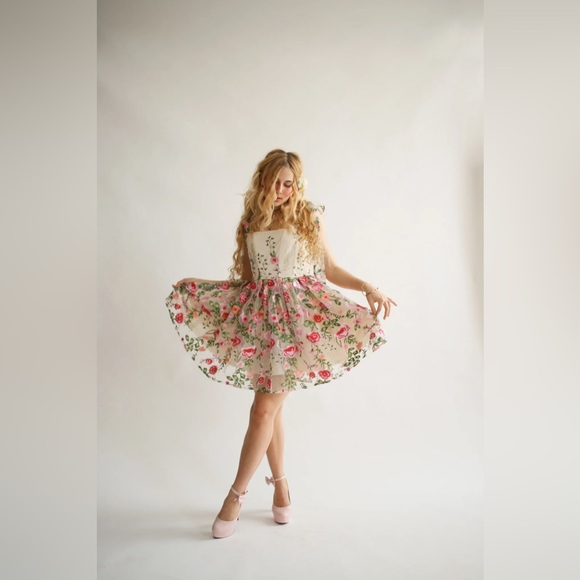 Wild Rose & Sparrow The Fleur Dress - Picture 2 of 6